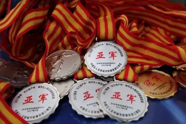 库明加转投他队，湖人瞄准三位底薪侧翼补强